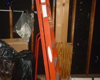 Ladder, dolly