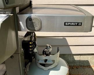Weber Spirit II Propane Grill and Cover includes Propane Tank. Perfect for a Small or Larger Deck