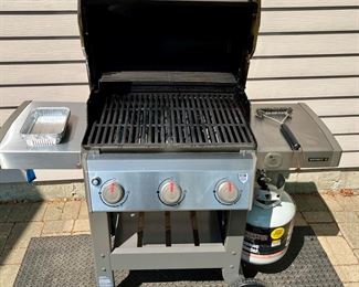 Weber Spirit II Propane Grill and Cover includes Propane Tank. Perfect for a Small or Larger Deck