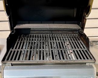 Weber Spirit II Propane Grill and Cover includes Propane Tank. Perfect for a Small or Larger Deck