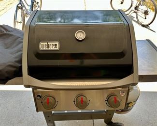 Weber Spirit II Propane Grill and Cover includes Propane Tank. Perfect for a Small or Larger Deck