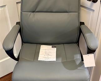 Grey Faux Leather Executive Chair in absolutely perfect condition