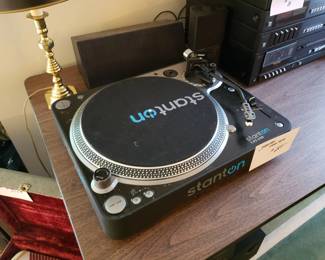 Stanton turntable