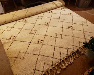 Vintage wool Moroccan rug w/ fringe