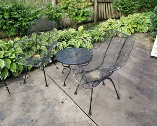 Set of 4 MCM Sculptura patio chairs by Woodard