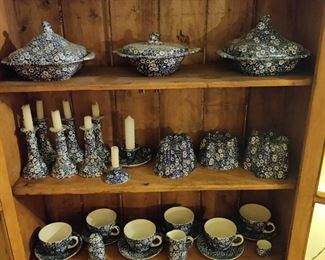 Calico dinnerware collection