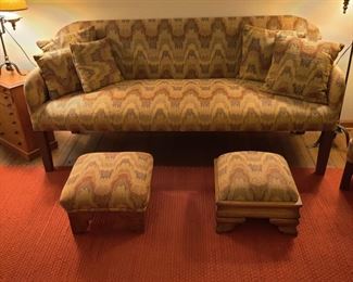 Couch with 2 footstool