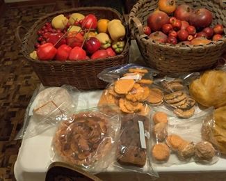 high quality deco food, fruit, and pumpkins