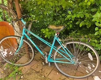 Fuji- Chimayo Backroads Ladies Bike