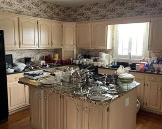 full kitchen