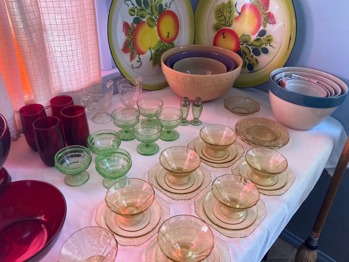 Packed solid vintage collectibles and more starts on 6/23/2023