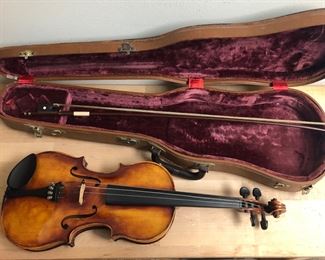 Violin by William Lewis and Sons, made in Mitterwald, Germany