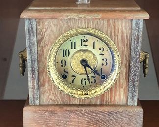 Antique Sessions Mantle Clock