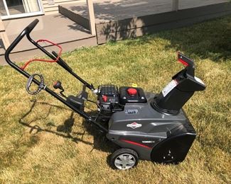Briggs & Stratton snowblower