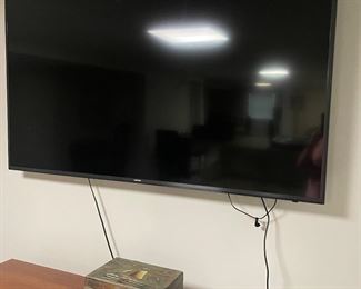 Wall Mounted TV 