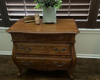 Bombe shaped Side Chest 