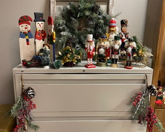 Christmas  Metal Vertical File 