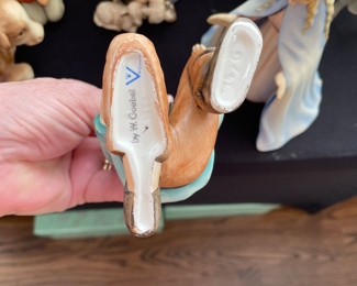 Hummel Nativity - no Jesus 