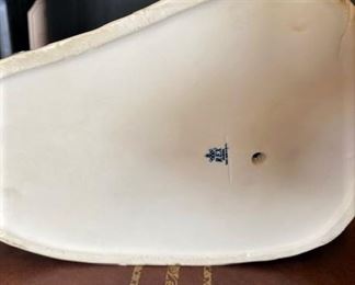 #85 - $100 Lladro Mother with Child/Goose