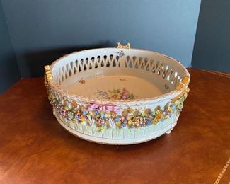 #116- $120 Mark Von Schierholz 1907-1927  Porcelain Centerpiece, 13”Dx 5 1/2