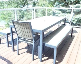 OUTDOOR TABLE - 2 BENCHES & 2 CHAIRS