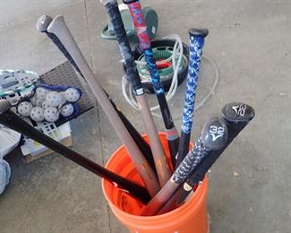 BASEBALL BATS