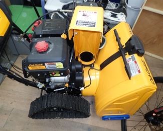 CUB CADET SNOW BLOWER - 3X 26" TRAC / THREE STAGE POWER