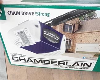 CHAMBERLAIN CHAIN DRIVE / STRONG GARAGE DOOR OPEN