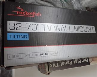 TV WALL MOUNT