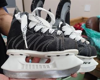 TINI SKATES - VERY BEGINNER