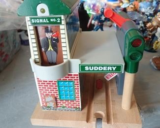 THOMAS THE TRAIN / TRACK / CARS / BUILDINGS / ETC