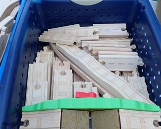 THOMAS THE TRAIN TRACK