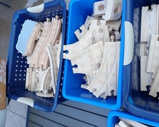 THOMAS THE TRAIN TRACK