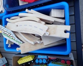 THOMAS THE TRAIN TRACK