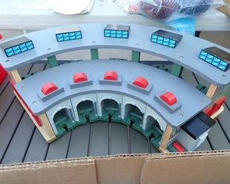 THOMAS THE TRAIN STATION