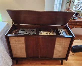 Noivico Stereophonic sound system, JVC Record player and reel to reel