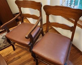 Theses are the chairs to the dining room table 
