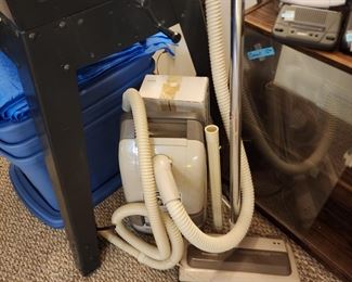 Panasonic Jet Flo vacuum with attachments 