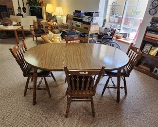 Dining room table with 5 chairs 150.00. Great shape