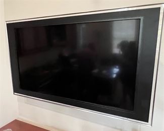 Flatscreen TV