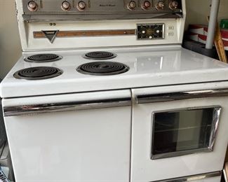 Flex-O-Heat electric range and oven, It Works!  $200