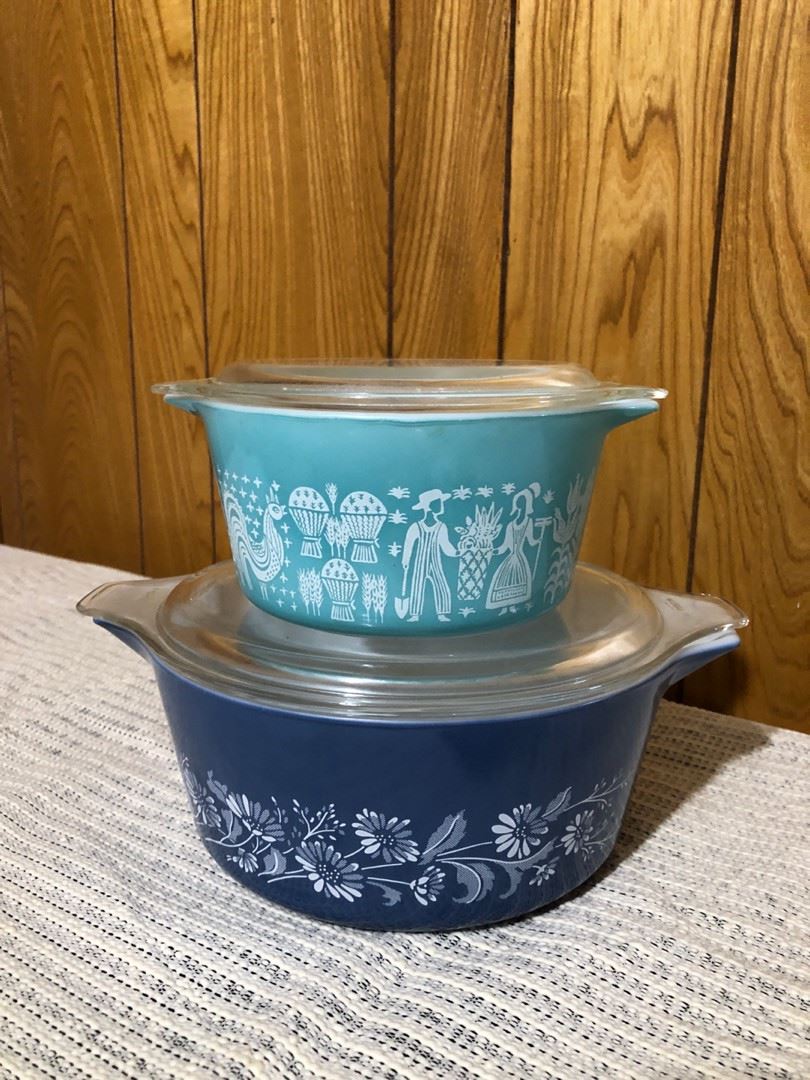 Vintage Pyrex Casserole Dishes
