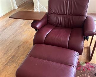 Stressless Chair w/Ottoman 
