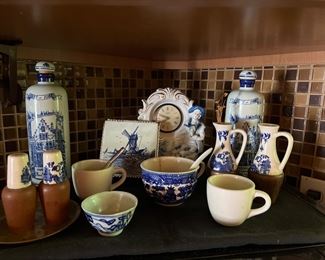 Delft pottery 