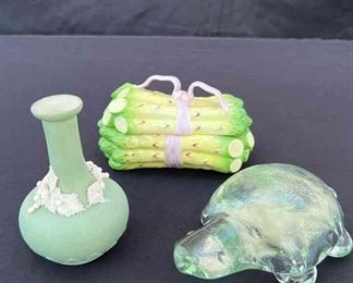 HEREND PORCELAIN, Jasperware Vase Crystal Glass Turtle