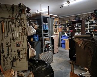 automechanic tools and parts