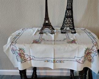 Eiffel tower decor