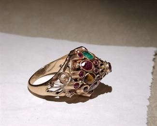 SEMI PRECIOUS STONES