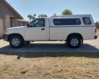 PICK UP TRUCK WITH CAMPER SHELL