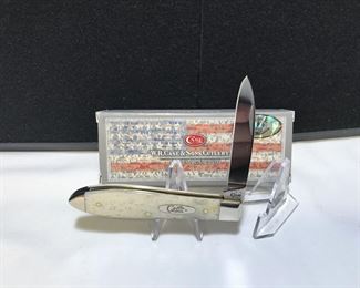 Lot # : 103 - CASE - Teardrop Jack Natural Bone Handle
Case XX 2015 Measures: 3 1/2" closed Badge: long tail Case Blade: single Box: original.